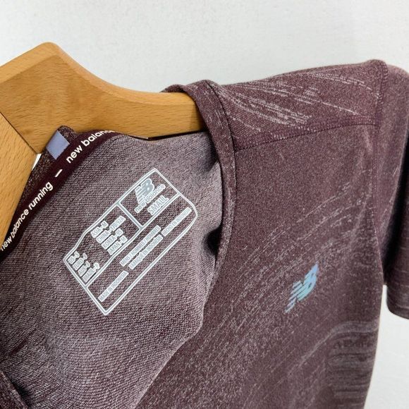 NEW BALANCE Burgundy Running Tee NWT - Picture 6 of 6